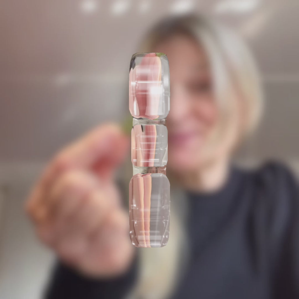 Alt image